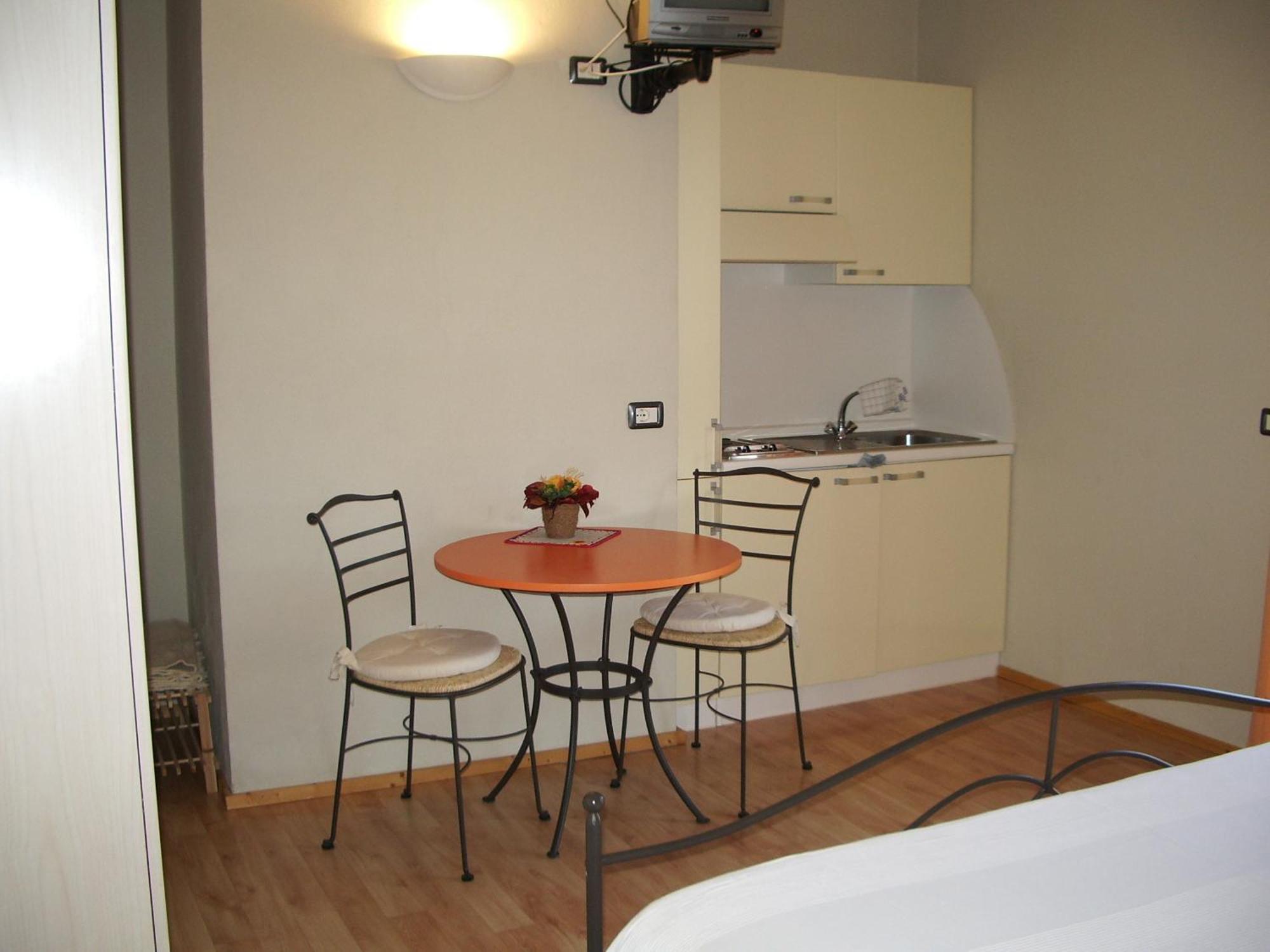 Agriturismo Fano'S Farm Suno Pokoj fotografie