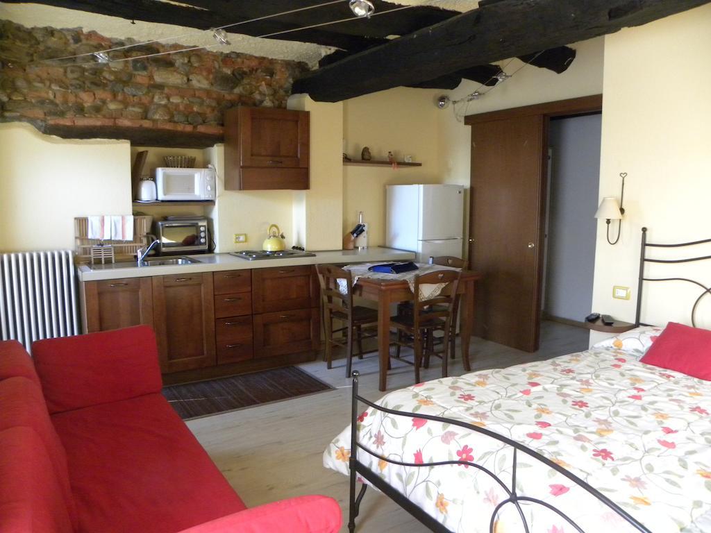 Agriturismo Fano'S Farm Suno Pokoj fotografie