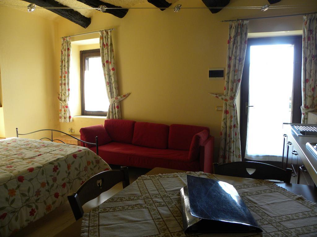 Agriturismo Fano'S Farm Suno Exteriér fotografie