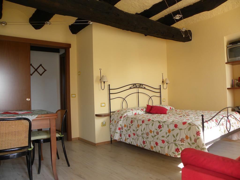 Agriturismo Fano'S Farm Suno Exteriér fotografie